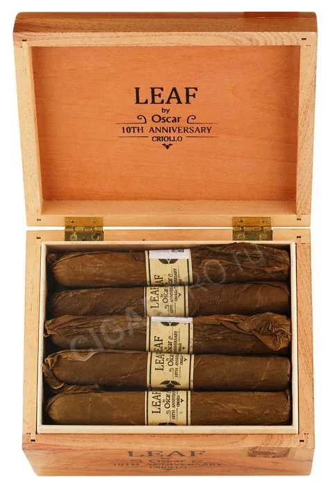 Сигары Leaf by Oscar Valladares 10th Anniversary Criollo Toro