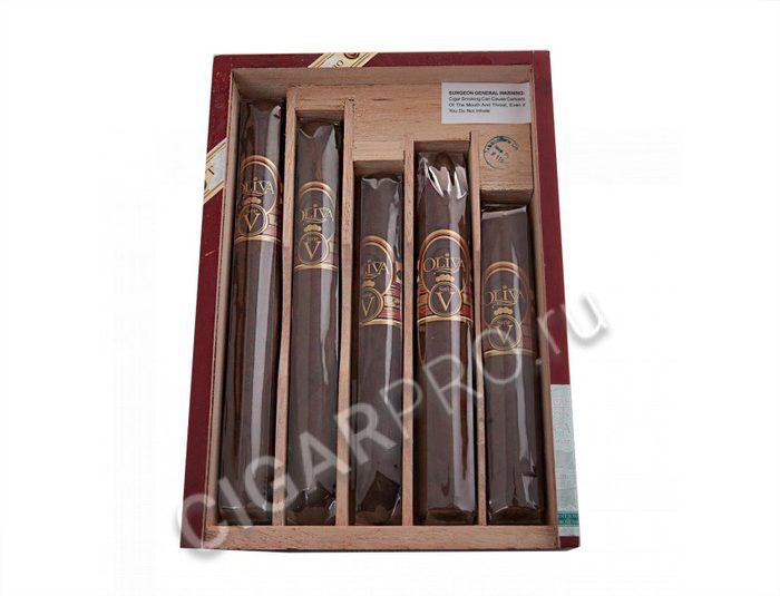 Oliva Serie V Special Sampler