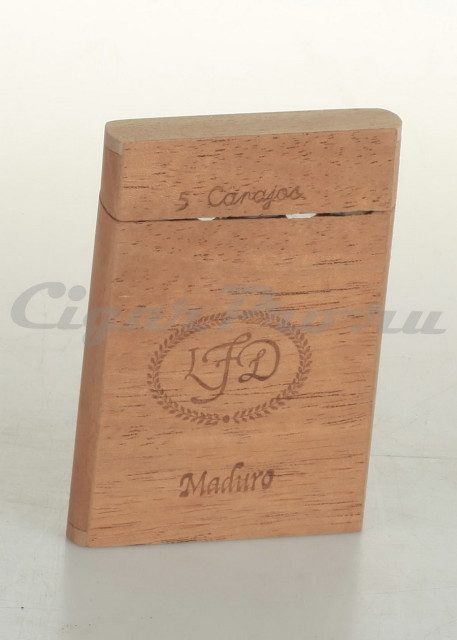 La Flor Dominicana Carajos Maduro